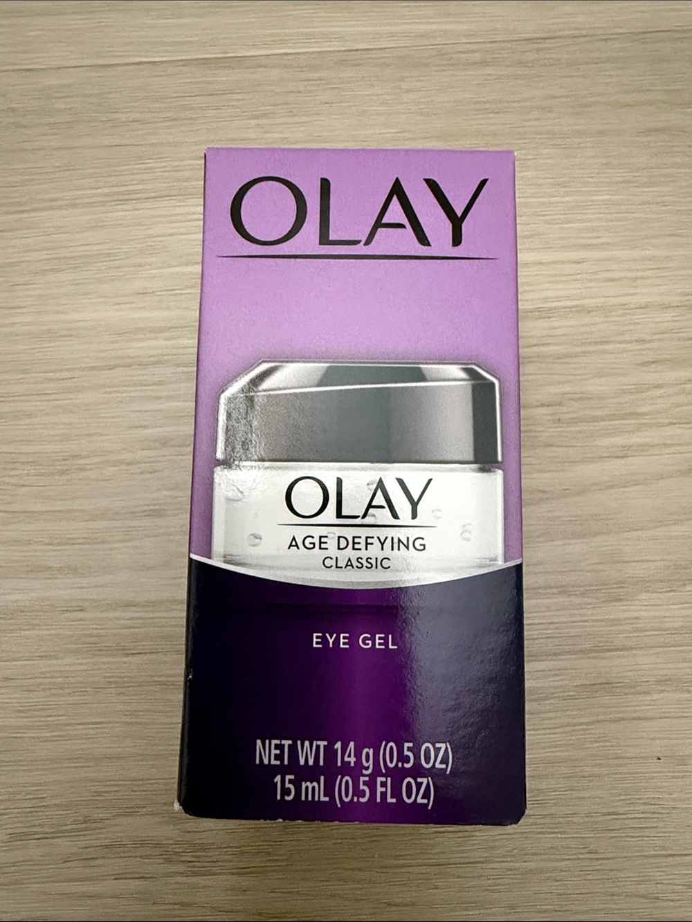 OLAY Age Defying Eye Gel - Purple
